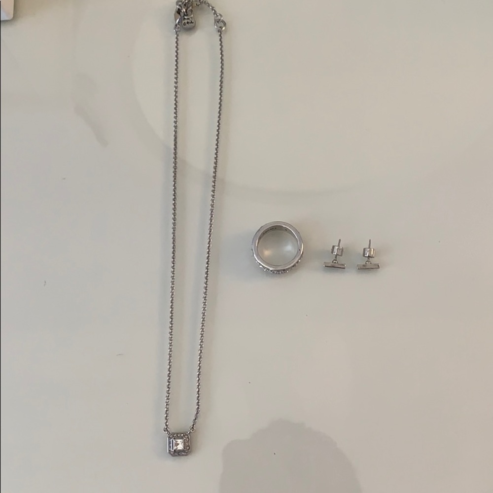 Chloe and Isabel silver stone set